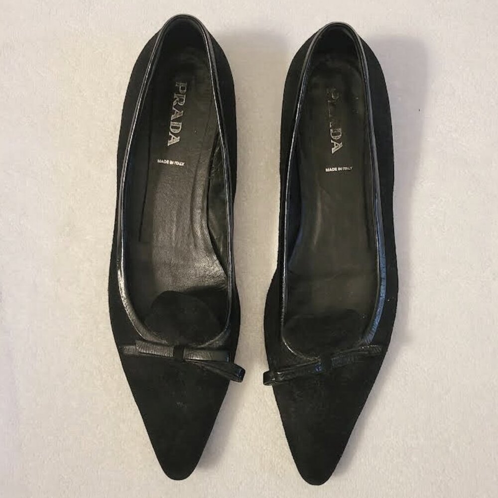 Prada Black Velvet Pointy Toe Bow Shoes, size 40, lightly worn